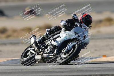 media/Nov-16-2025-Race Pace (Sun) [[8c5fa54630]]/Non Verified Riders (1st 20 Minutes)/1-Turn 14 (10am)/